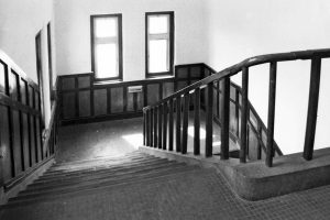 旧・宇都宮商工会議所、階段室|1979年|宇都宮市中央本町 撮影=藤原設計事務所 (C)Fujiwara Architect & Associates